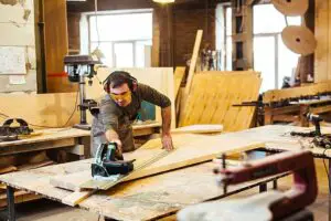 How To Start A Woodworking Business [Ultimate Guide]