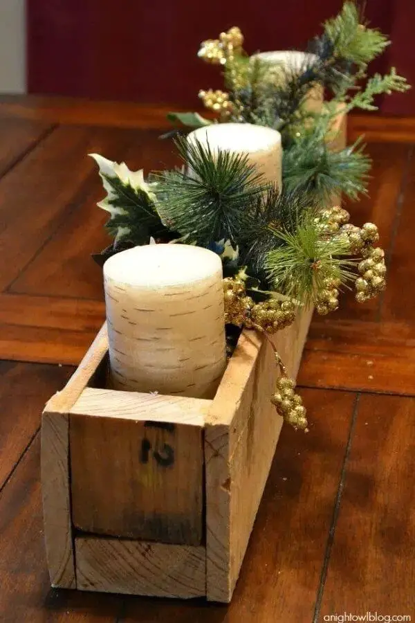 DIY Pallet Wood Centerpiece Box