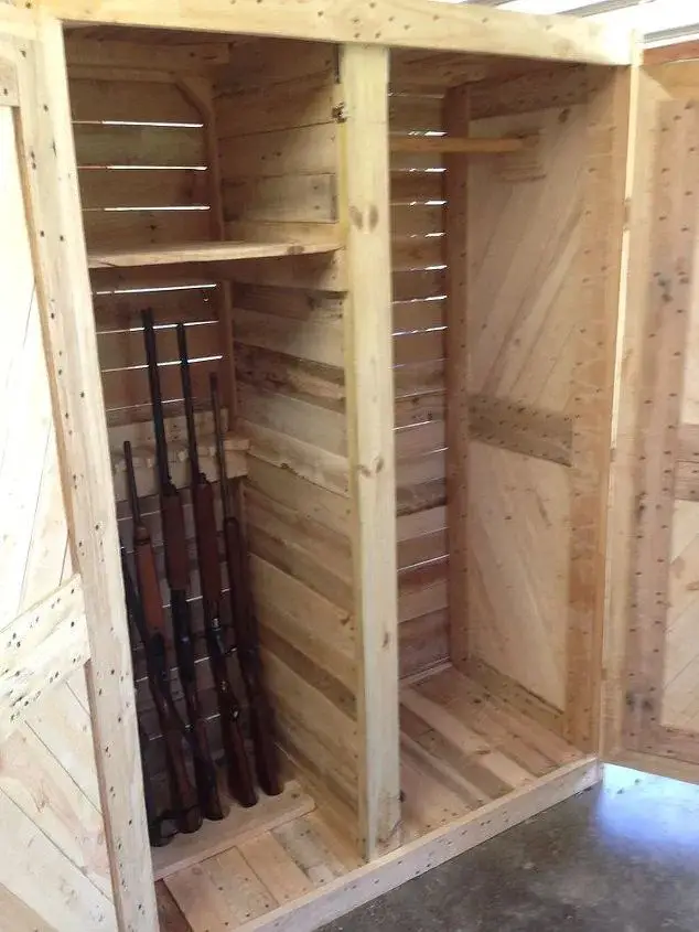 Build A Pallet Gun Cabinet