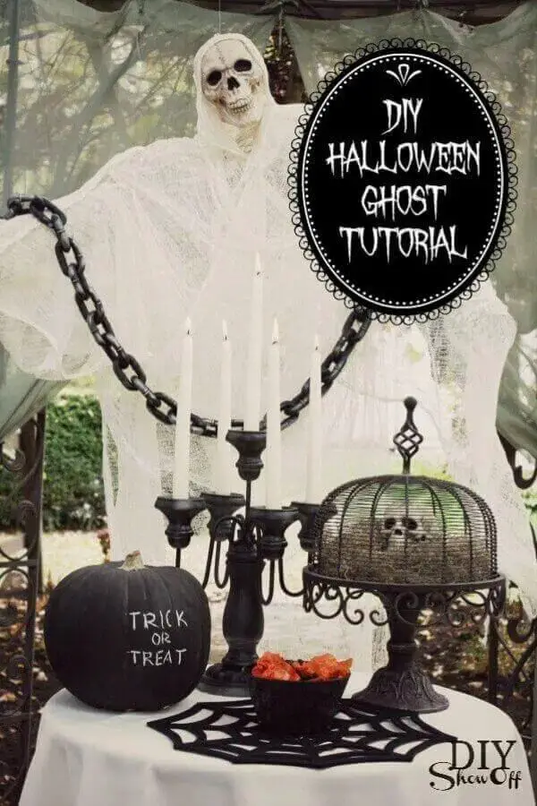DIY DIY Chicken Wire Cheesecloth Halloween Ghost