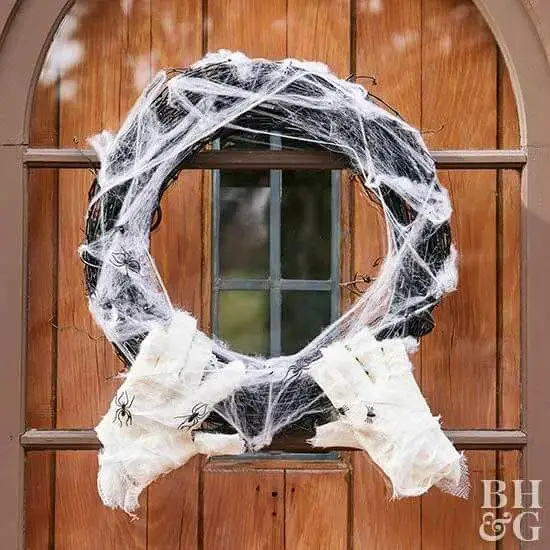DIY Halloween Mummy Hands Wreath