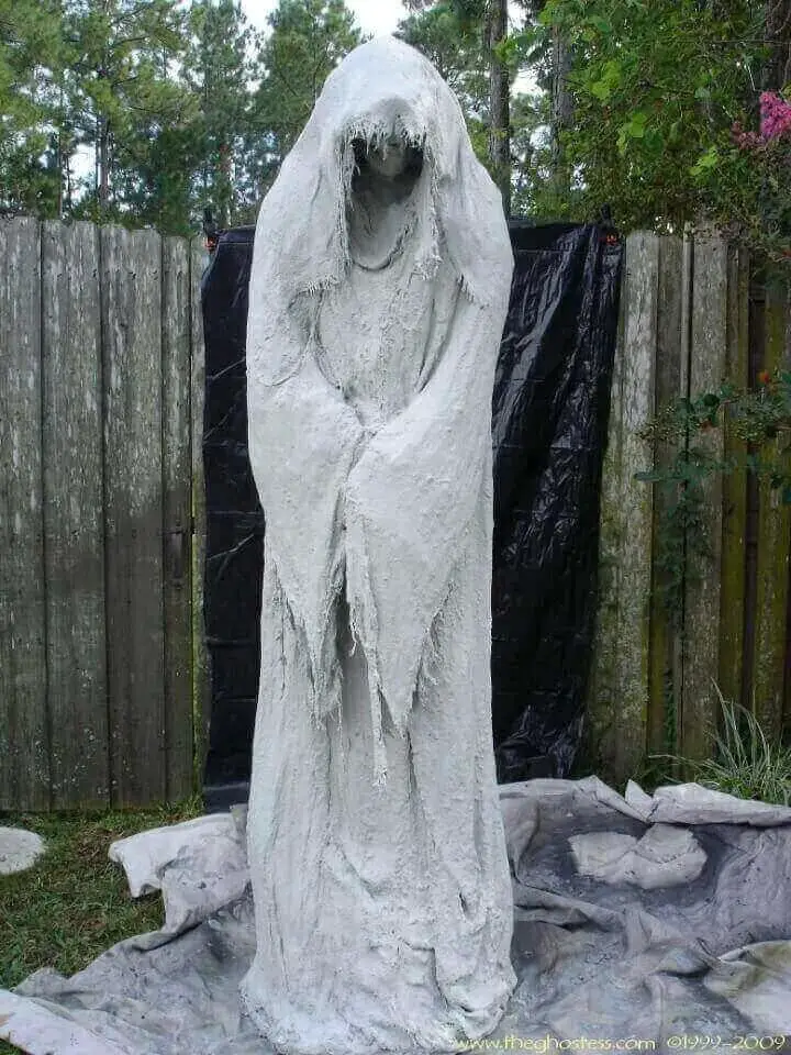 DIY PVC Monster Mud Reaper Ghost Halloween Decor