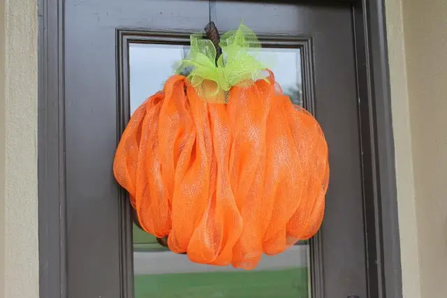 Make A Deco Mesh Pumpkin Wreath